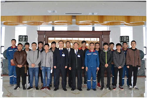 齊魯工業(yè)大學(xué)應(yīng)屆畢業(yè)生到我公司就業(yè)考察